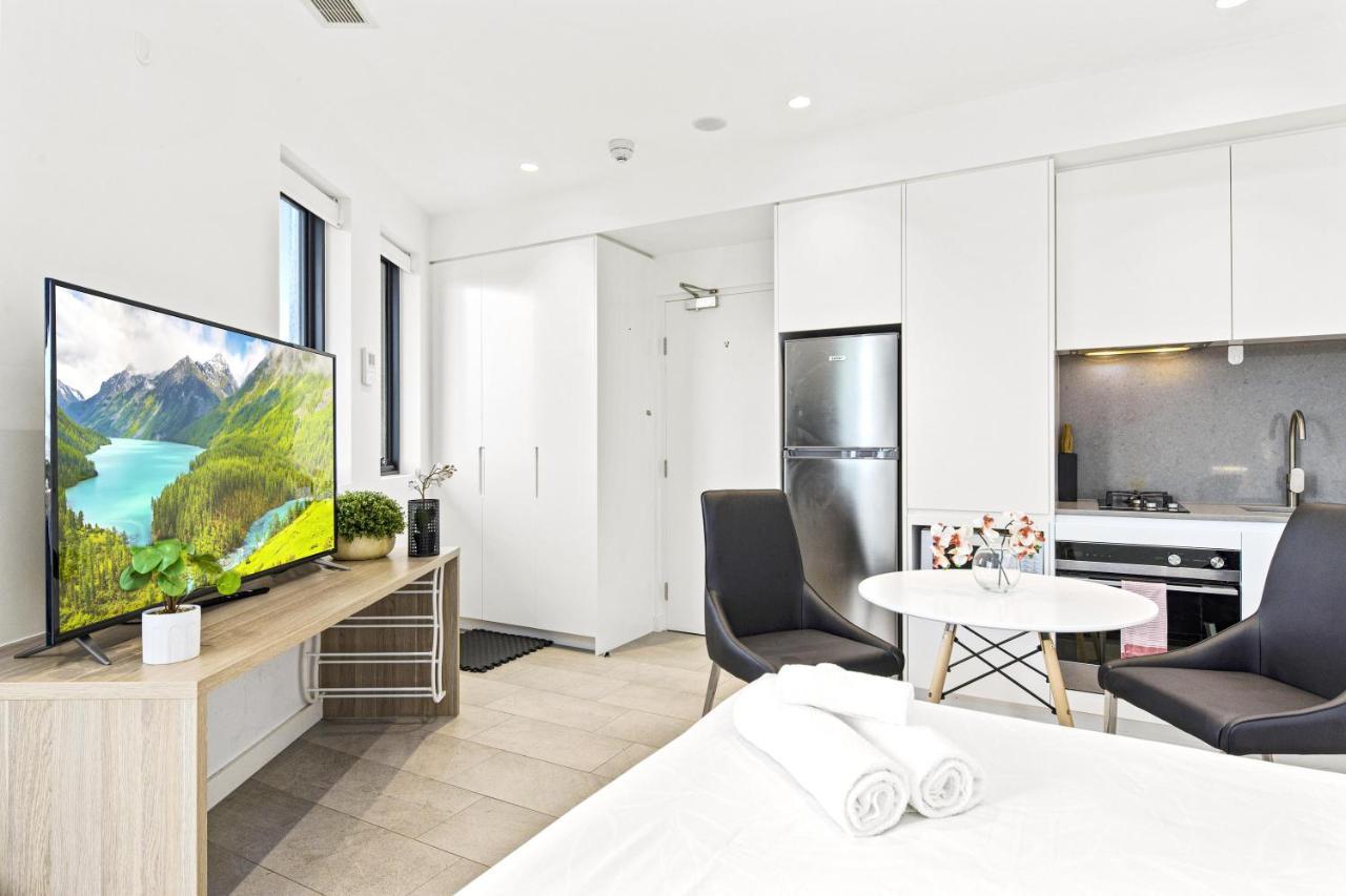 Studio For Long Term Tenants In Strathfield Cbd Sydney Eksteriør billede