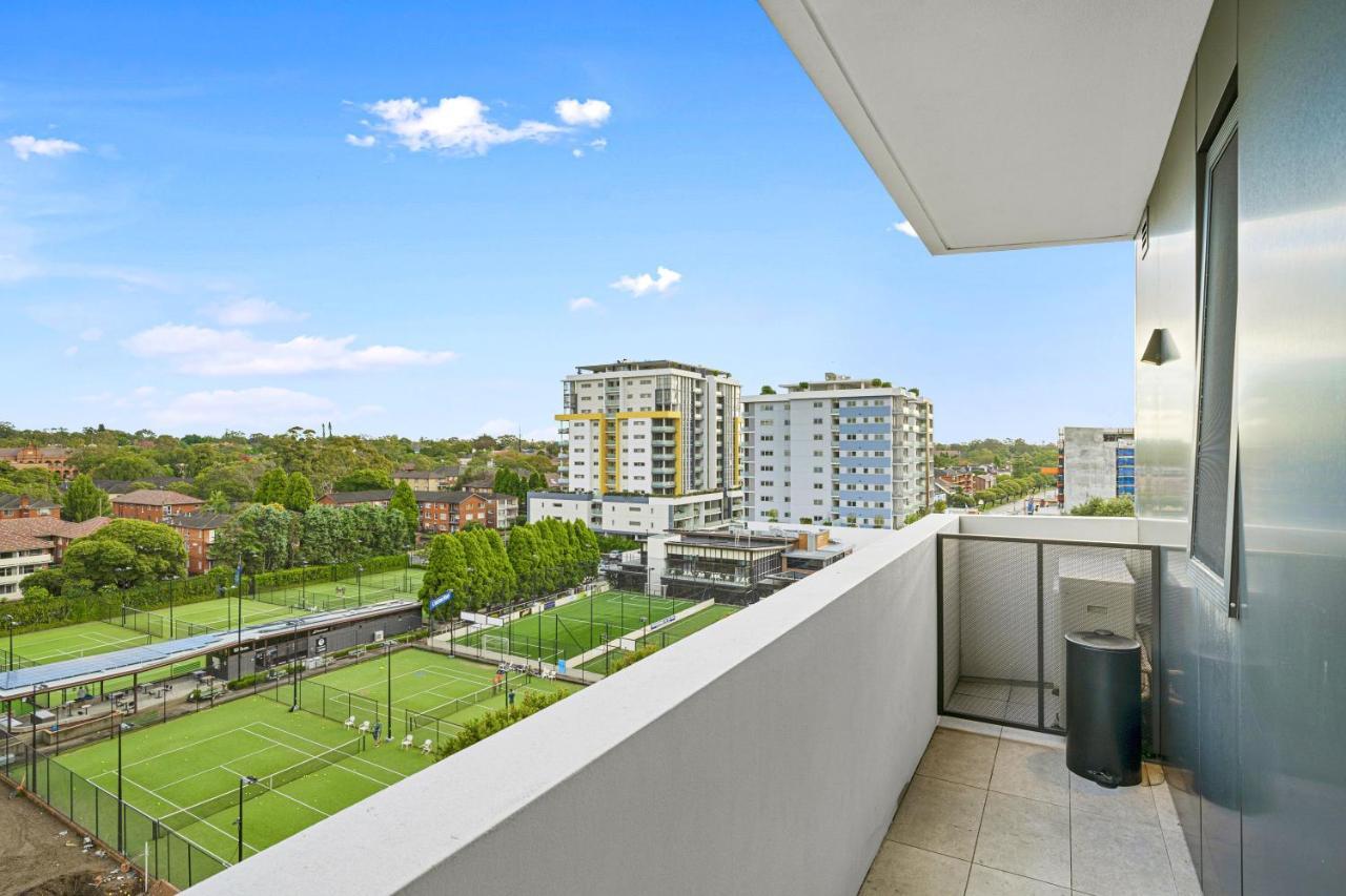 Studio For Long Term Tenants In Strathfield Cbd Sydney Eksteriør billede
