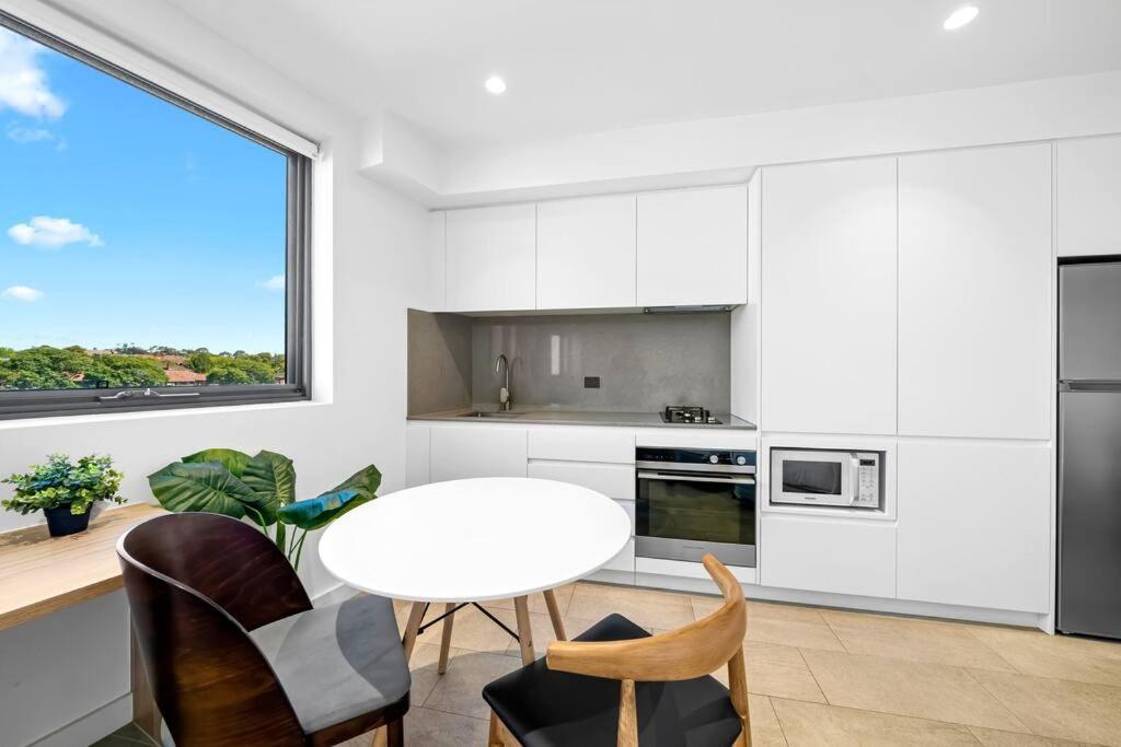 Studio For Long Term Tenants In Strathfield Cbd Sydney Eksteriør billede