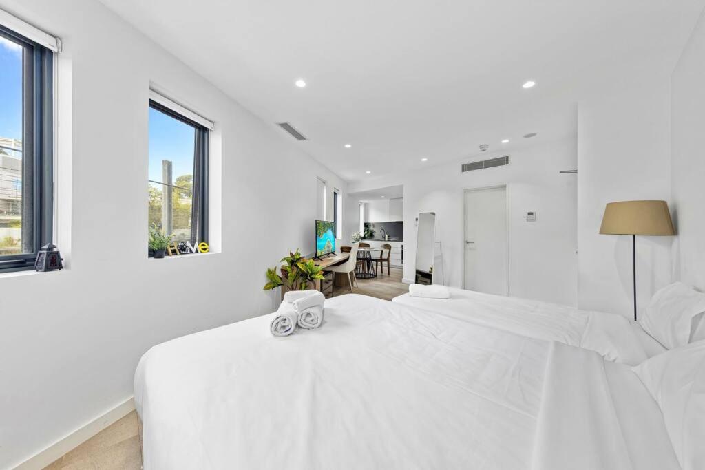 Studio For Long Term Tenants In Strathfield Cbd Sydney Eksteriør billede